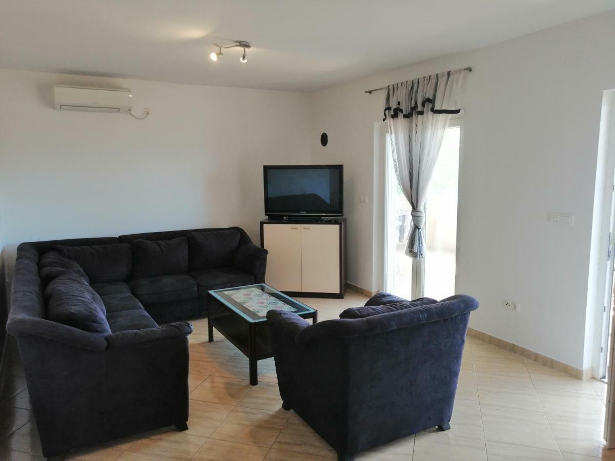 Apartman Rosanda Posedarje Exteriör bild
